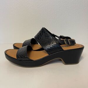 Born Atzel Embossed Snakeskin Black Leather Platform Chunky Sandals Size 8.5